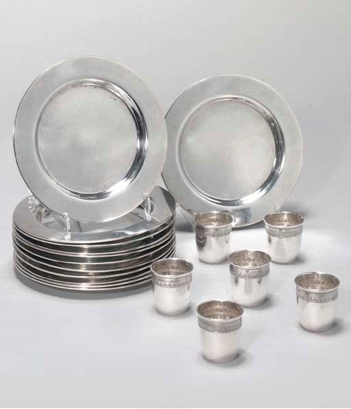 ENSEMBLE EN ARGENT ET METAL ARGENTE