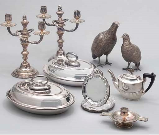 ENSEMBLE EN ARGENT ET METAL ARGENTE