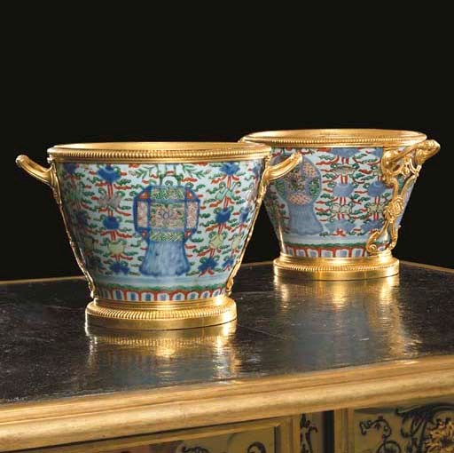 A PAIR OF REGENCE ORMOLU-MOUNTED CHINESE PORCELAIN JARDINIERES