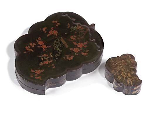 TWO CHINESE GOLD-PAINTED LACQUER LEAF-SHAPED BOXES AND COVERS
