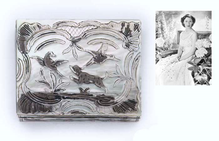 A FRENCH MOTHER-OF-PEARL AND SILVERED METAL BOITE-A-MOUCHES