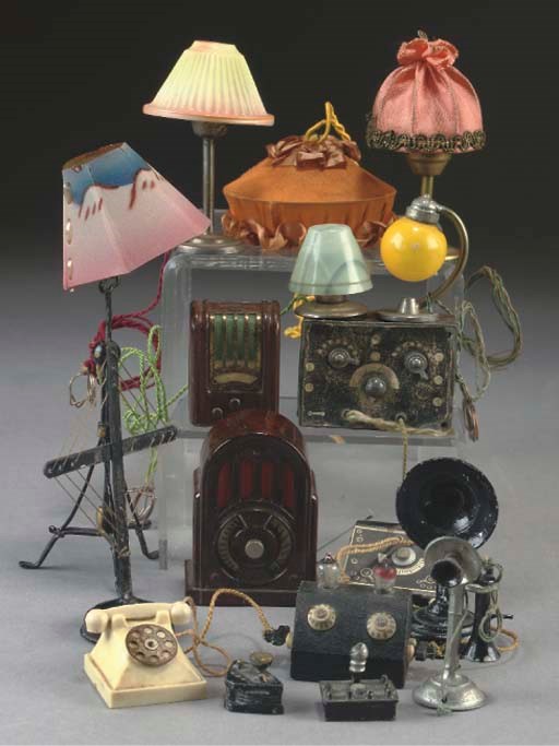 Dolls' house electrical equipment