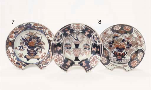 An Imari shaving bowl