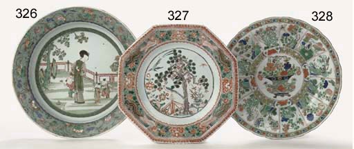 A famille verte octagonal dish