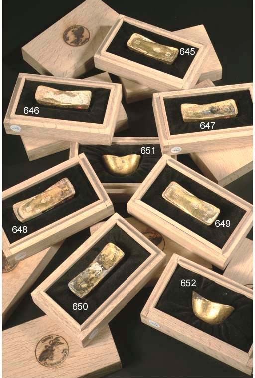 A Chinese 'Nanking Cargo' gold rectangular ingot