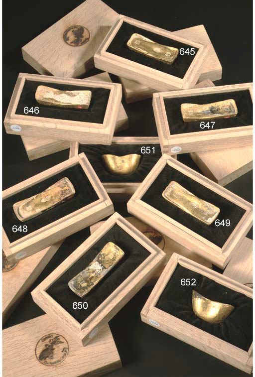 A Chinese 'Nanking Cargo' gold rectangular ingot