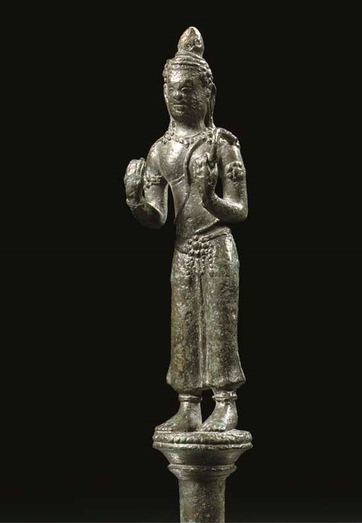 A Thai, Shrivijaya style, bronze finial