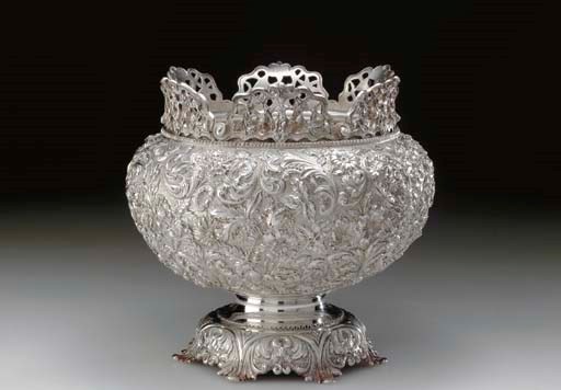 A SILVER MONTEITH BOWL