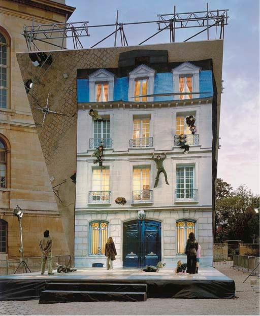 Leandro Erlich (Argentinian B. 1973)