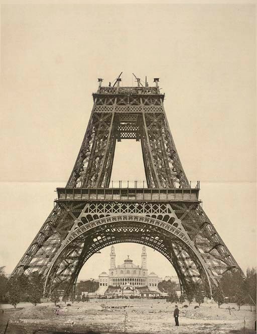 EIFFEL TOWER