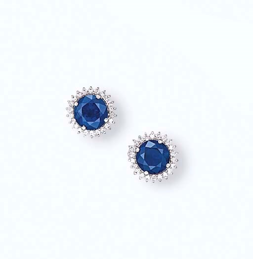 A PAIR OF SAPPHIRE AND DIAMOND EARRINGS