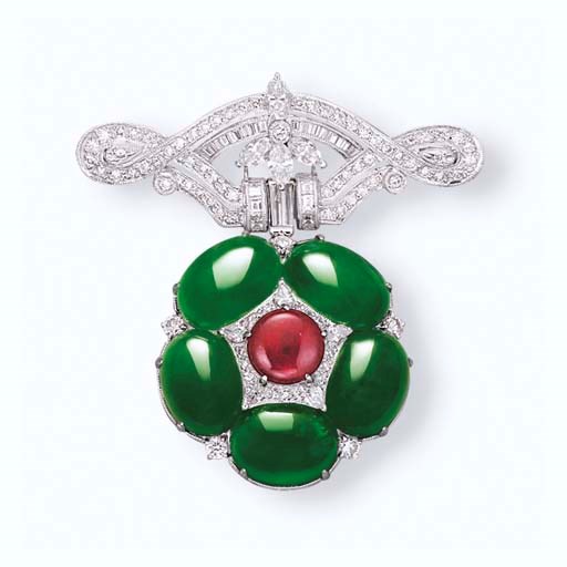 A JADEITE AND DIAMOND BROOCH/RING
