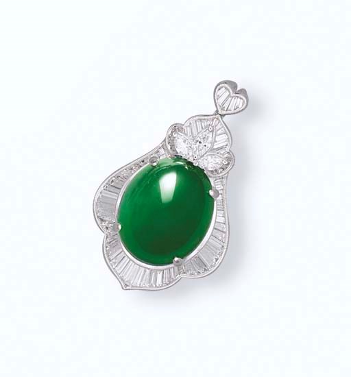 A JADEITE AND DIAMOND PENDANT