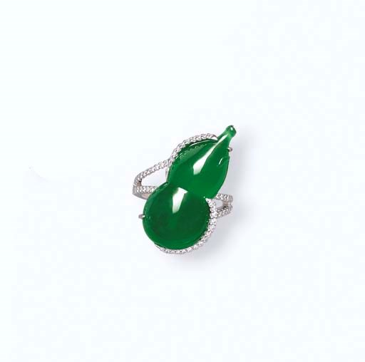 A JADEITE HULU AND DIAMOND RING