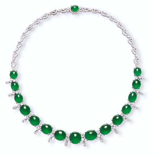 A JADEITE AND DIAMOND NECKLACE