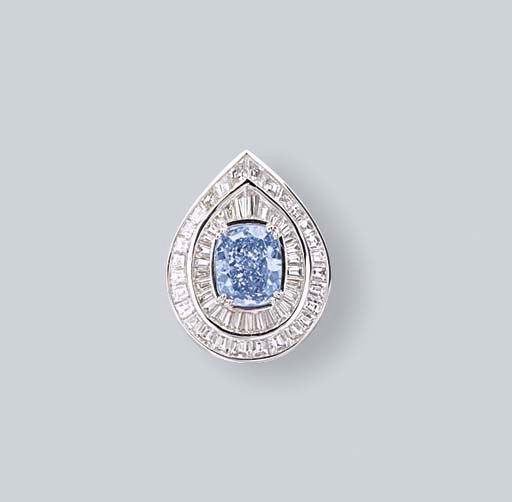 AN IMPORTANT COLOURED DIAMOND AND DIAMOND RING, BY CHAUMET