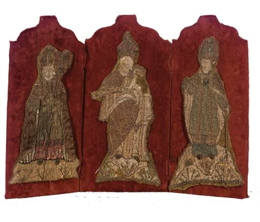A SMALL COLLECTION OF ORPHREY FRAGMENTS