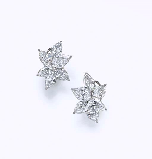 A PAIR OF DIAMOND EAR CLIPS
