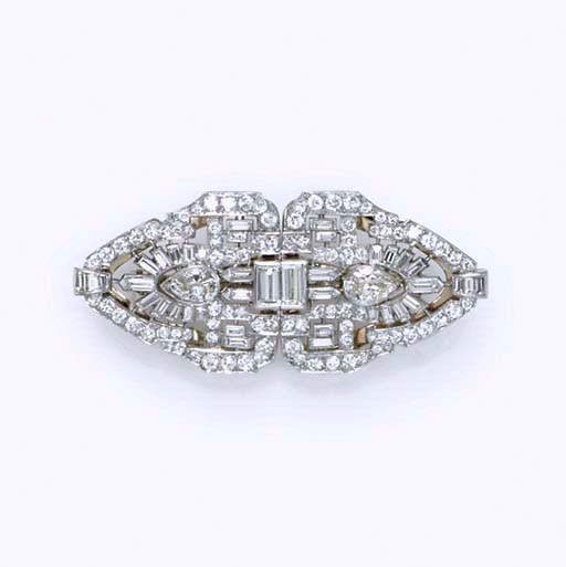 AN ART DECO DIAMOND DOUBLE-CLIP BROOCH