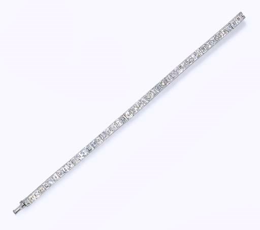 AN ART DECO DIAMOND BRACELET, BY TIFFANY & CO.