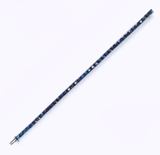 AN ART DECO SAPPHIRE LINE BRACELET