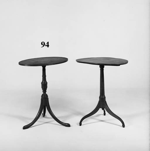 A FEDERAL MAHOGANY TILT-TOP CANDLESTAND