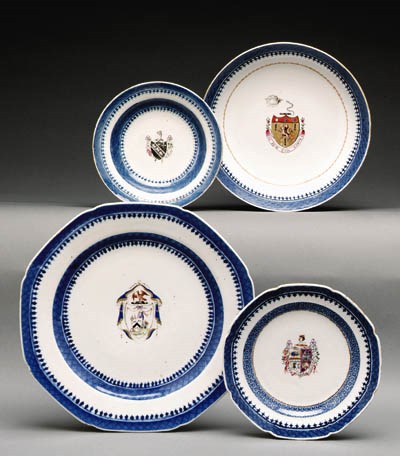 A GROUP OF SIX BLUE AND WHITE ARMORIAL PIECES