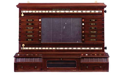 A MAHOGANY SNOOKER SCOREBOARD