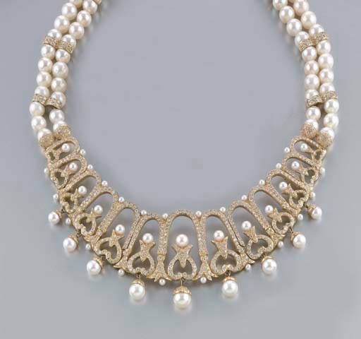 COLLANA IN ORO, PERLE COLTIVATE E BRILLANTI