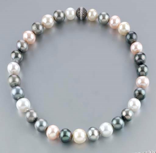 COLLANA IN ORO, PERLE COLTIVATE MULTICOLORI E DIAMANTI