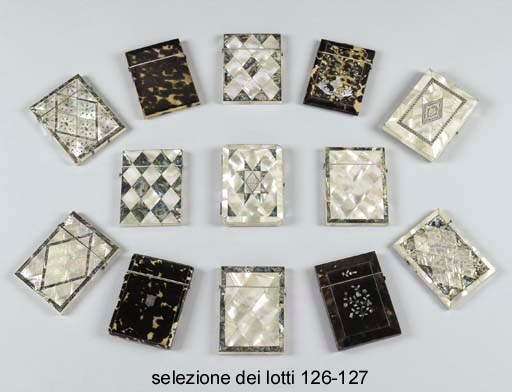 GRUPPO DI PORTABIGLIETTI IN MADREPERLA