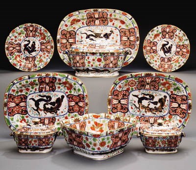 A COALPORT IMARI PATTERN PART DINNER SERVICE