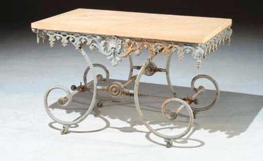 TABLE DE BOUCHER
