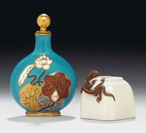 A COALPORT PORCELAIN JAPONISME PALE-BLUE GROUND SCENT-BOTTLE AND STOPPER,
