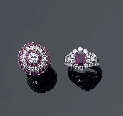 A RUBY AND DIAMOND CLUSTER RING