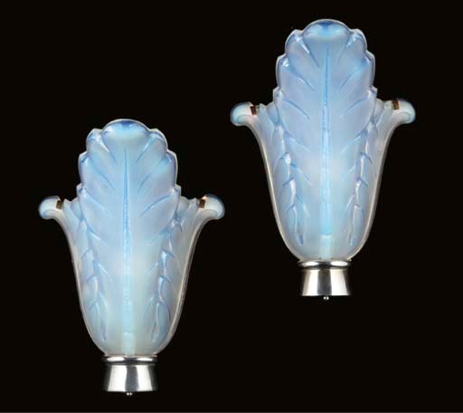 A PAIR OF EZAN OPALESCENT GLASS AND CHROME WALL LIGHTS