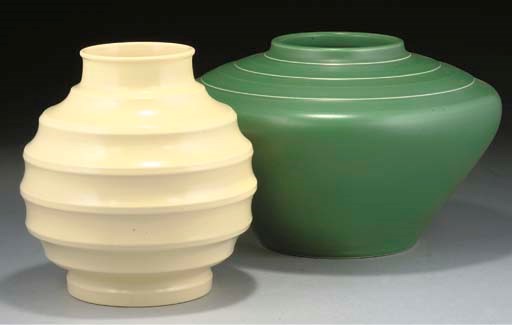 A WEDGWOOD MATT GREEN VASE