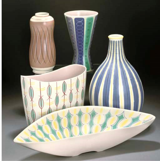 A POOLE POTTERY E/YAS FREEFORM VASE