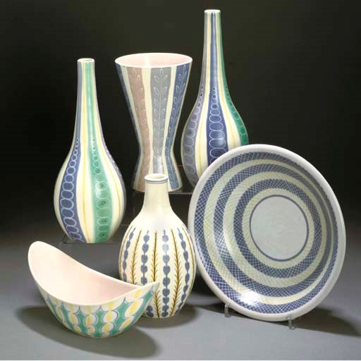 A NEAR PAIR OF POOLE POTTERY PLT CARAFES