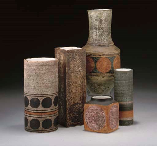A TROIKA ST IVES URN