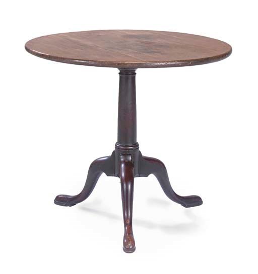 AN EARLY GEORGE III MAHOGANY TRIPOD TABLE