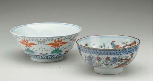 A CHINESE DOUCAI ENAMELLED PORCELAIN BOWL,
