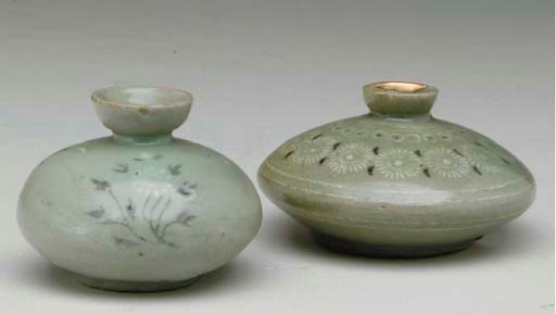 TWO KOREAN INLAID CELADON SMALL VASES,