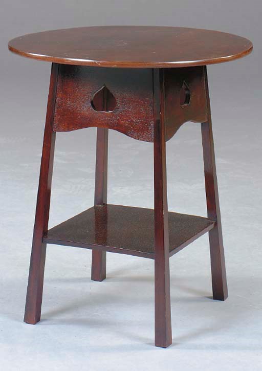 AN ARTS AND CRAFTS STYLE MAHOGANY OCCASIONAL TABLE,