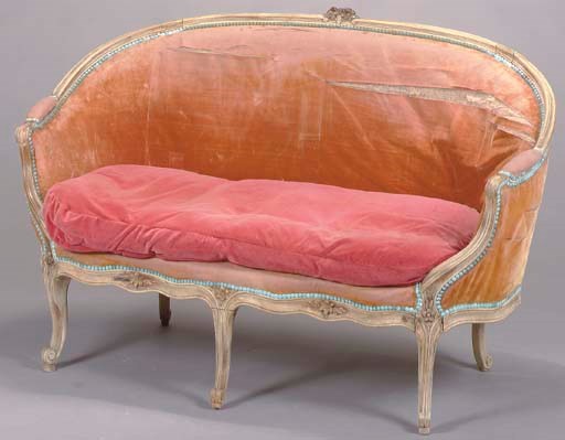 A LOUIS XV BEECHWOOD CANAPE,