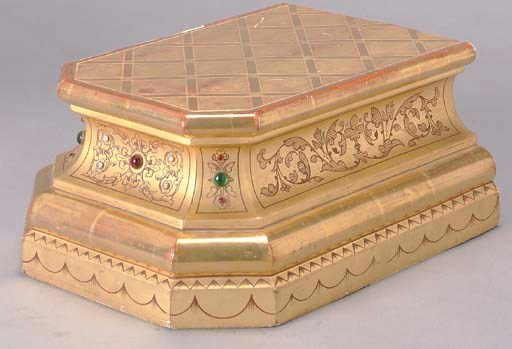 A GILTWOOD PAINTED STAND,