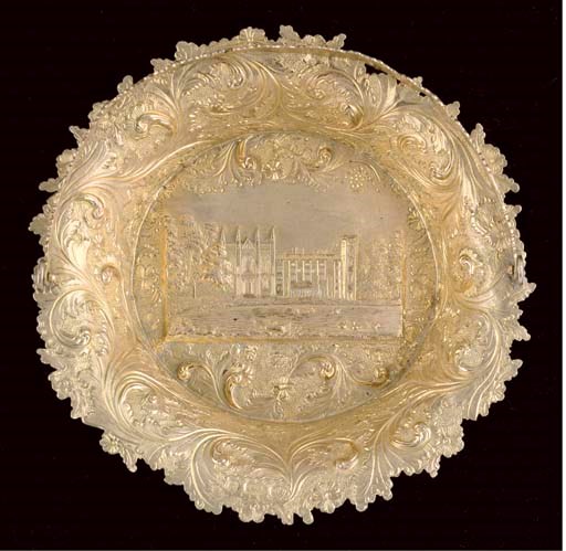 A William IV silver-gilt swing-handled sweet meat dish,