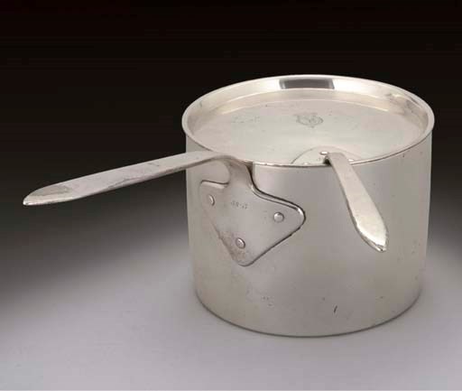 A GEORGE III SILVER SAUCEPAN & COVER,