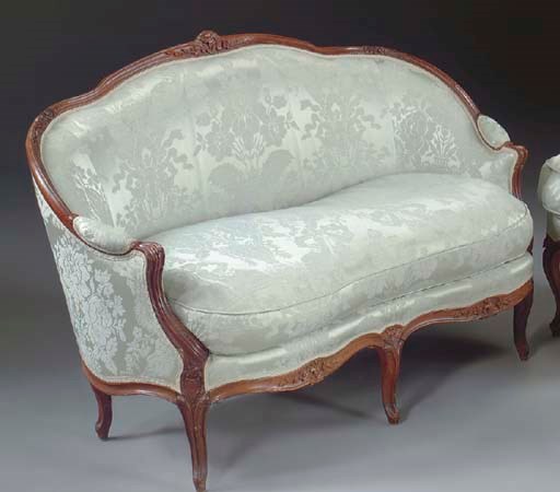A LOUIS XV BEECHWOOD SETTEE,