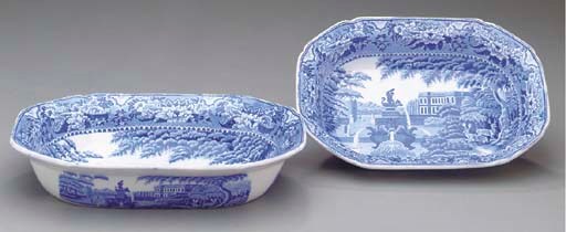 A SET OF THREE ENGLISH IRONSTONE SERVING BOWLS,